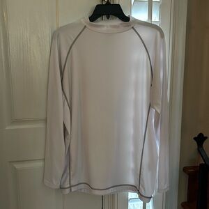 Very good condition!! Size: L / FootJoy white base layer golf shirt.